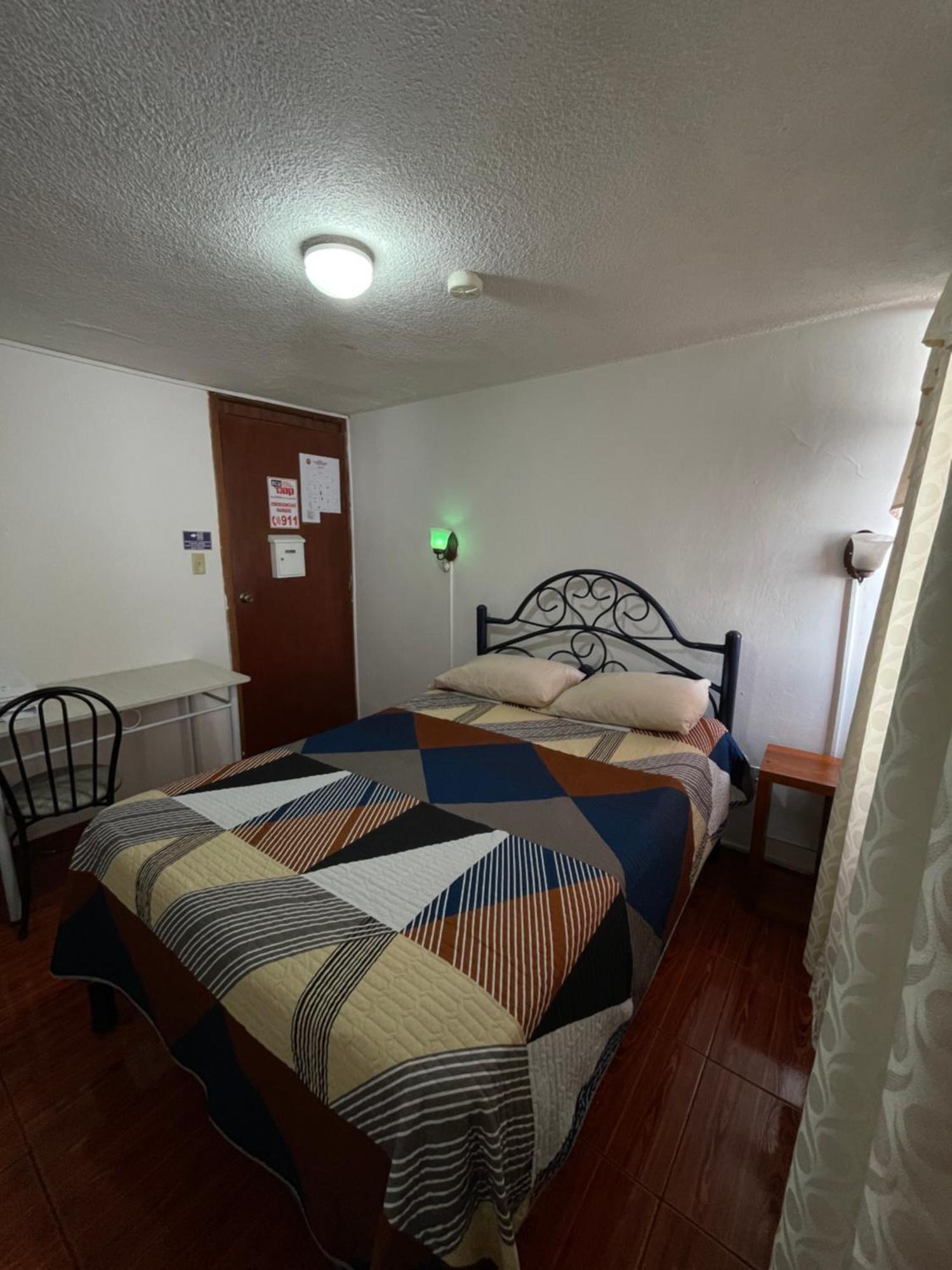 Hostal La Escondida De Quito Del Norte Exteriör bild