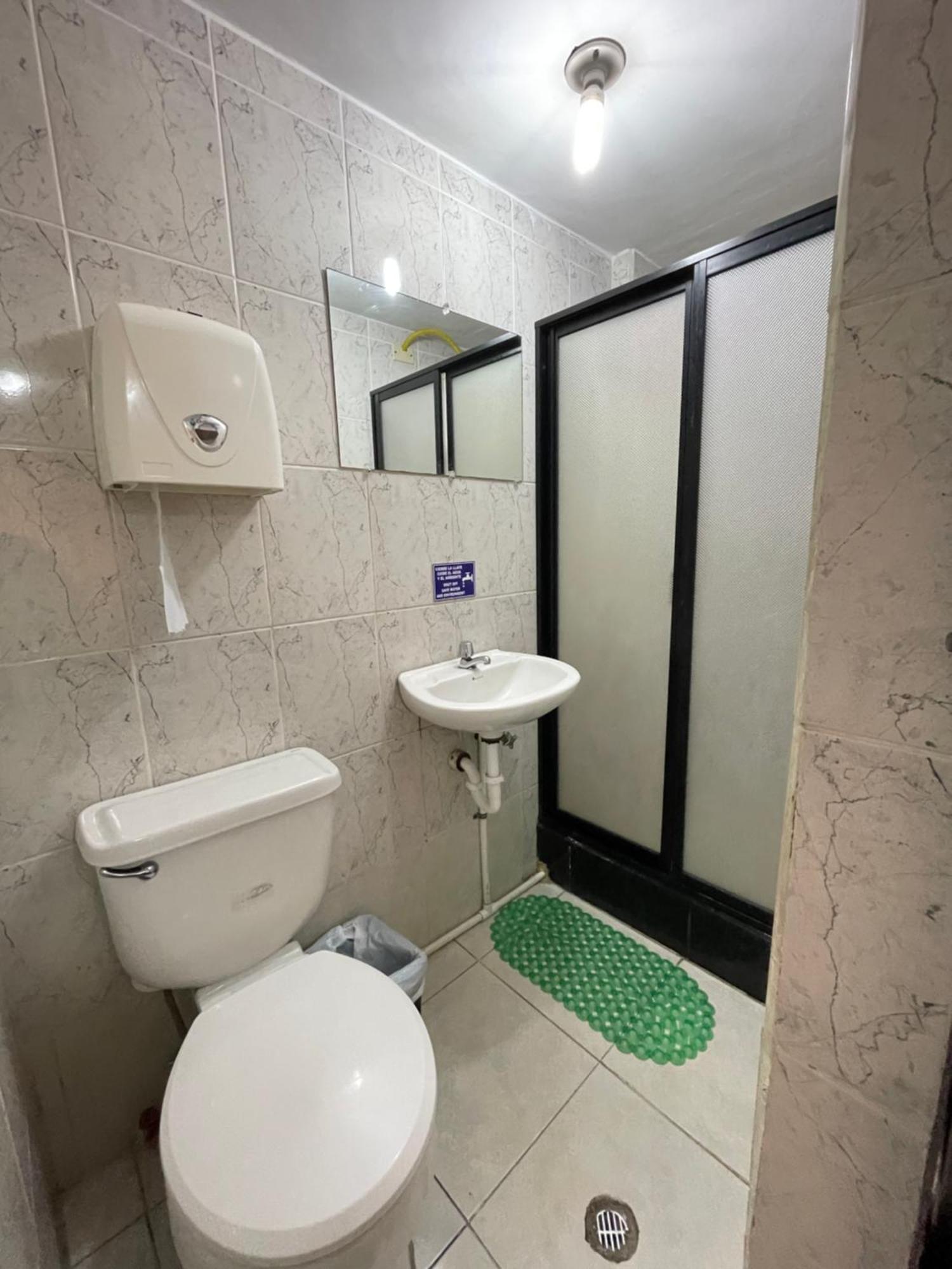 Hostal La Escondida De Quito Del Norte Exteriör bild